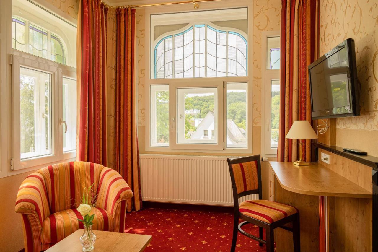 Alte Landratsvilla Hotel Bender Westerburg  Bagian luar foto